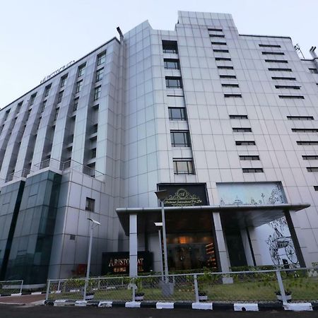 Aristocrat Hotel Kalkutta Exterior foto